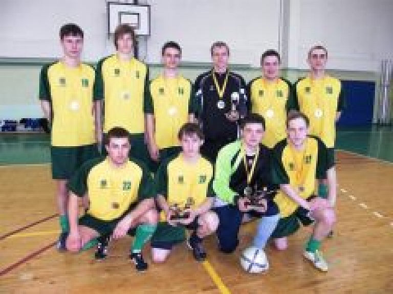 Rēzeknes novada komanda izcīna Latgales kausu telpu futbolā