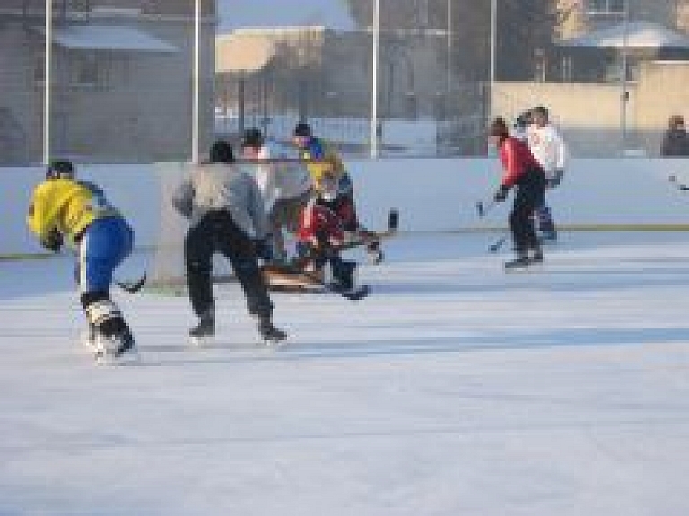 Rēzeknē uz novada kausa izcīņu hokejā aicina arī šonedēļ