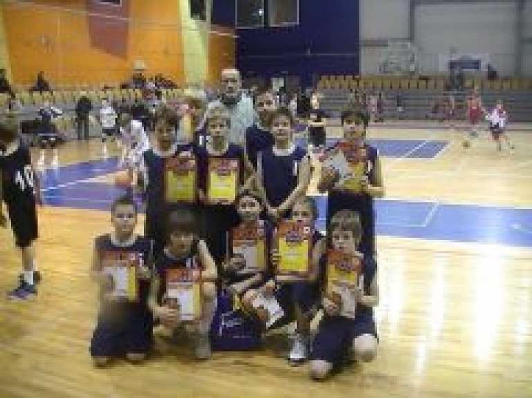 Rēzeknes basketbolisti ar panākumiem piedalās sacensībās Rīgā