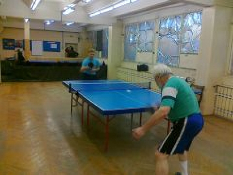 Rēzeknes pilsētas atklātā čempionāta galda tenisā pēdējās 8.kārtas spēlēs uzvar B.Losāns (galerija)