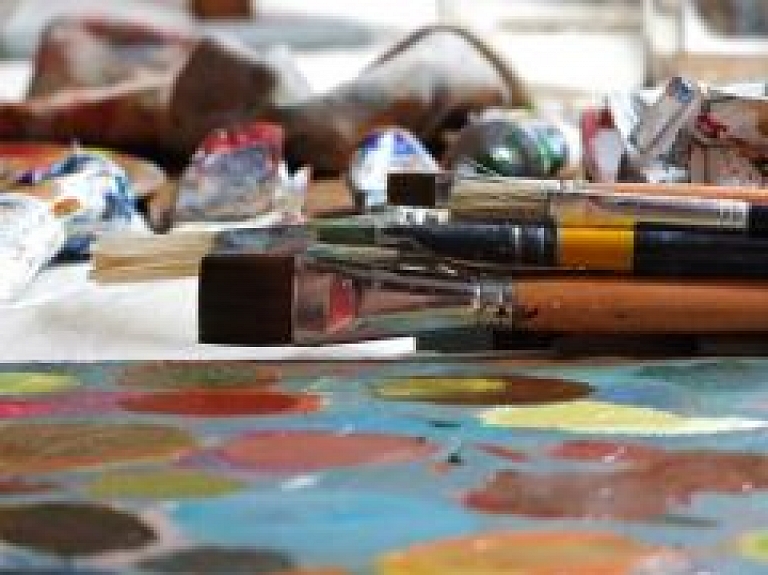 Pleskavā  atklās Rēzeknes mākslinieka un Goda pilsoņa, profesora O.Zvejsalnieka darbu izstādi