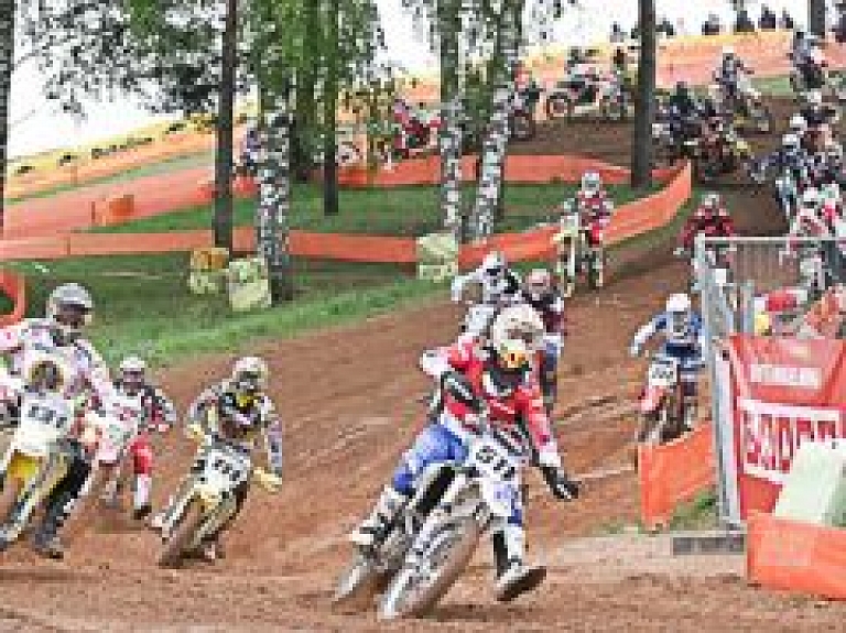 Stelpē aizvadīts Latvijas Čempionāta motokrosā ceturtais posms (galerija)