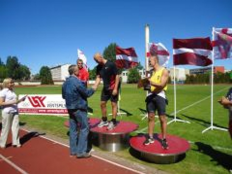 Noslēgušās starptautiskās vieglatlētikas sacensības "Ventspils šķēpi 2011"