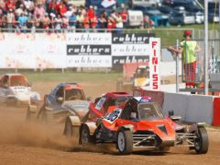 Sporta Kompleksā Mūsa Eiropas Autokrosa Čempionāta posmā labākais no latviešiem Jānis Boks (galerija)