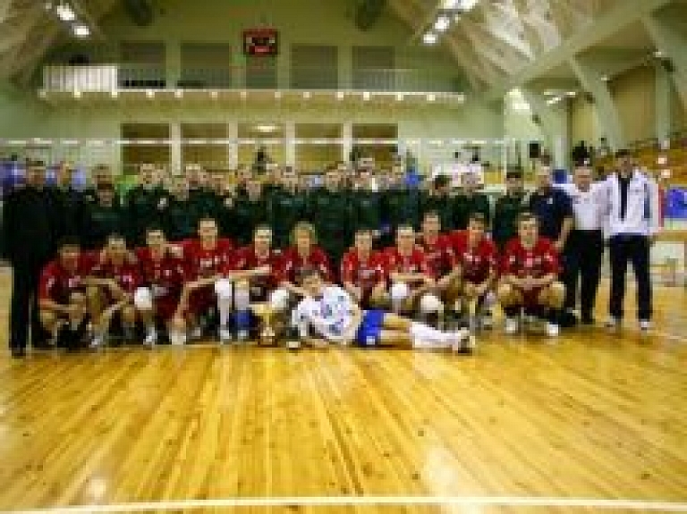 Valsts robežsardzes koledžas pārstāvis saņēma Iekšlietu ministrijas apbalvojumu