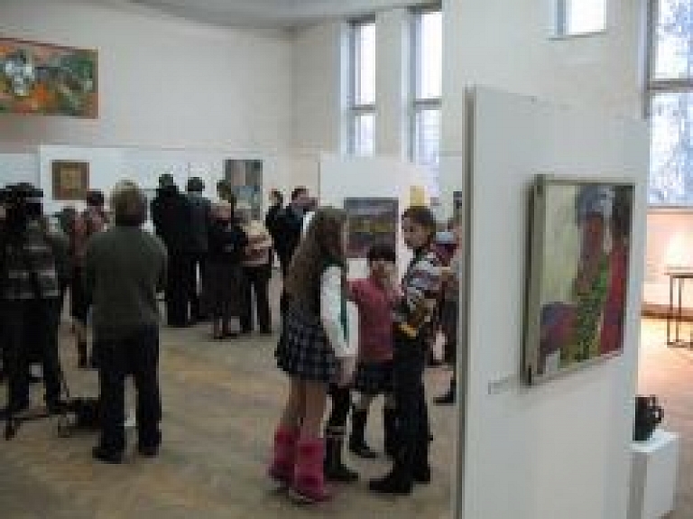 Rēzeknē izstādi "Rudens 2010" apmeklē daudz interesentu