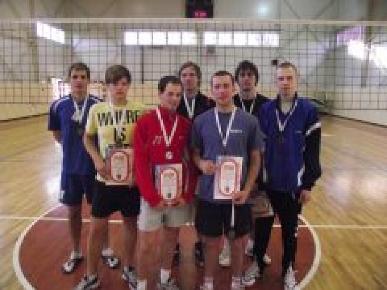 Rēzeknes novada volejbola sacensībās vīriešiem labus rezultātus parāda Kaunatas pagasta komanda