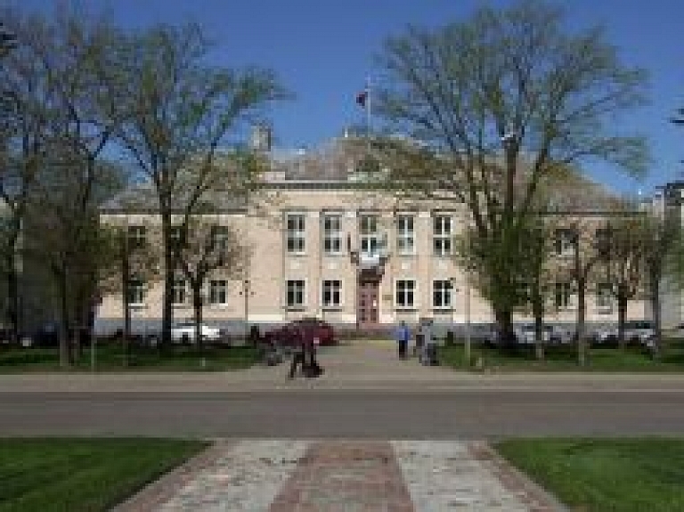 Rēzeknes domē atklās Goda pilsoņu galeriju