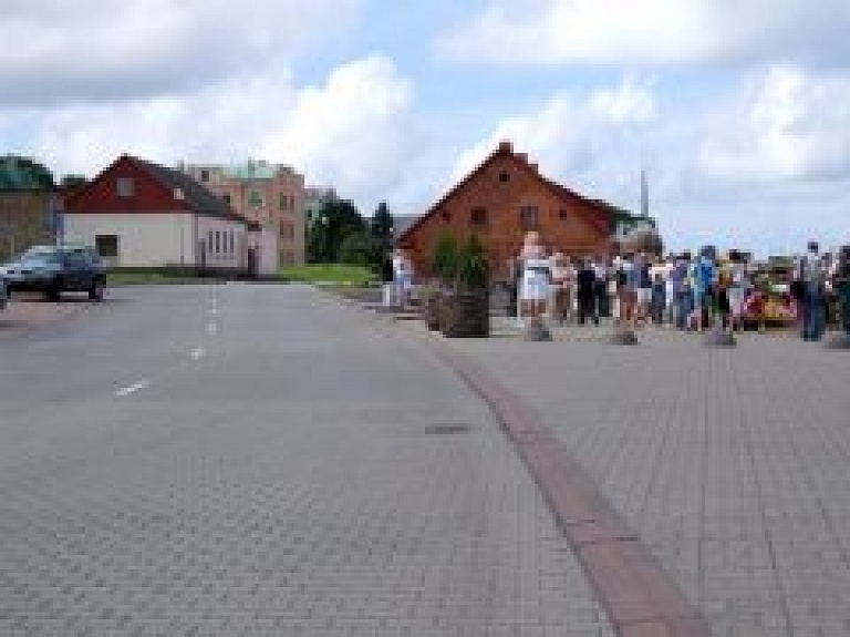 Svinēs Ventspils 720.dzimšanas dienu