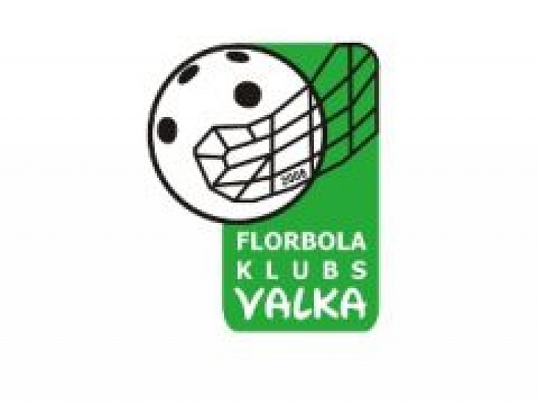 Pasniegs medaļas FK "Valka" 2.līgas florbolistiem