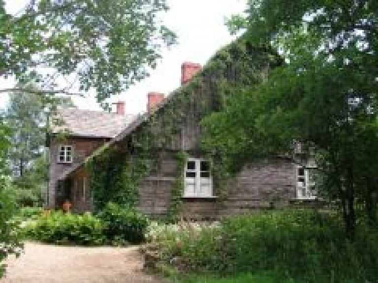 Šodien "Eduarda Veidenbauma diena" Kalāčos