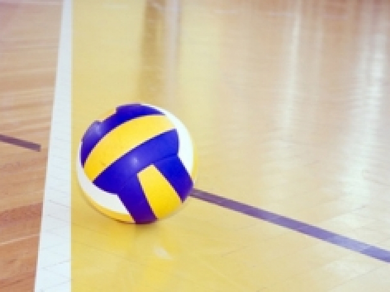 Noskaidroti Cēsu novada pašvaldības volejbola kausa ieguvēji