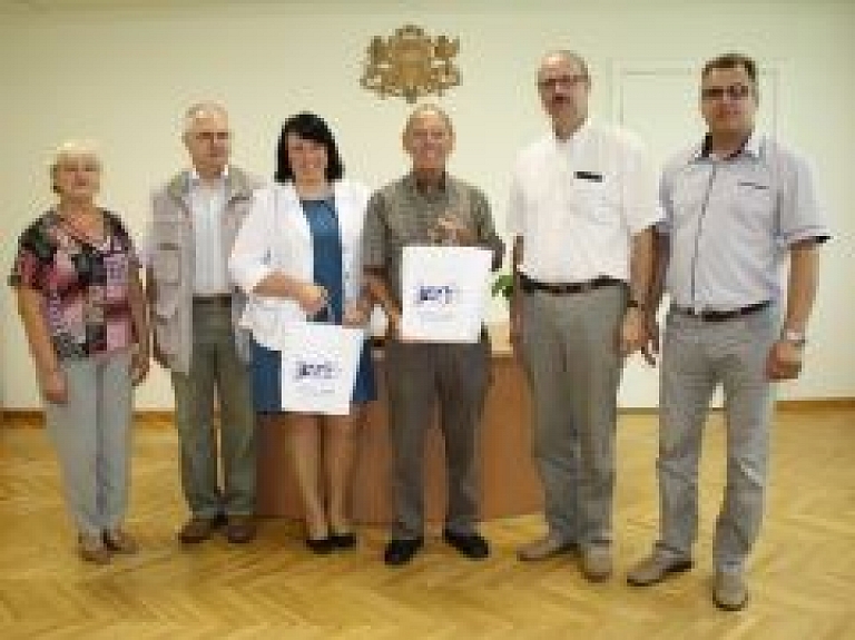 Peters Langbēns no Metmanas ciemojas Cesvainē