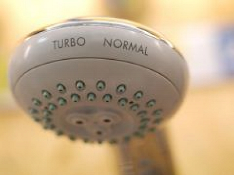 Rīgas reģionā 90% mājokļu ir pieejama duša vai vanna