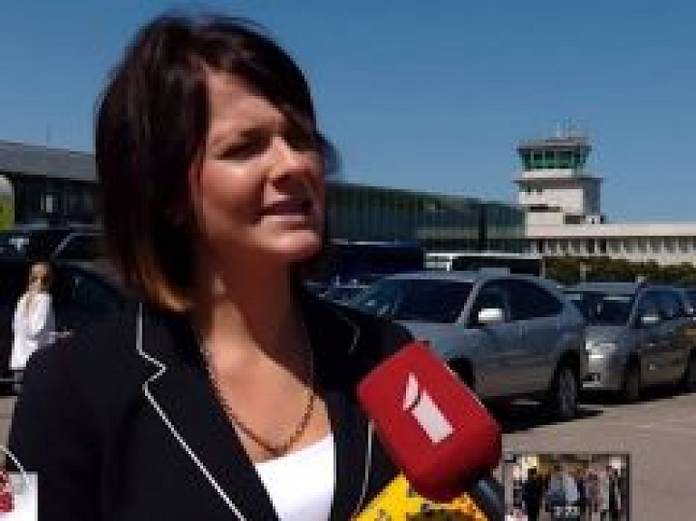 Franču bestsellera autors Rīgā