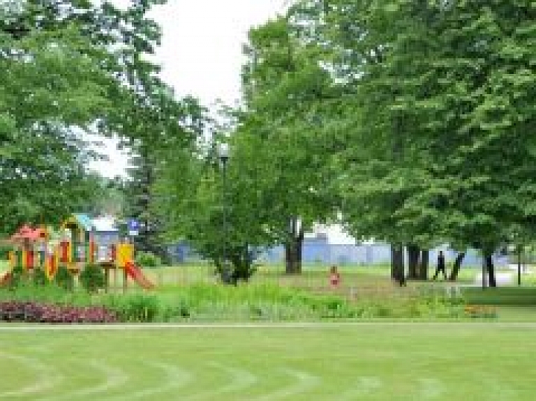 Carnikavā uzstādi LED ielas gaismekļi