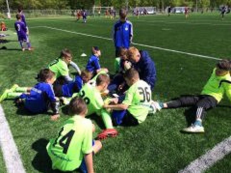 Rēzeknes mazie futbolisti piedalās sacensībās Liepājā