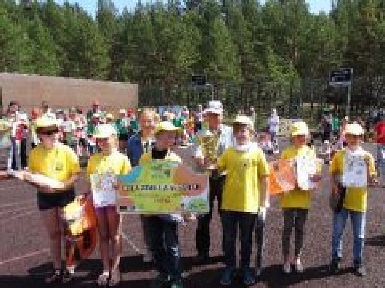 Kusas pamatskola izcīna 2.vietu "Jauno satiksmes dalībnieku foruma" finālā