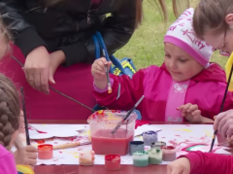 Latgales Reģionālā TV: Festivāls apvieno bērnus ar īpašām vajadzībām no visas Latvijas