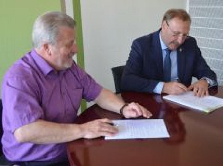 Jēkabpils pašvaldība paraksta līgumu ar Latvijas Tirdzniecības un rūpniecības kameru