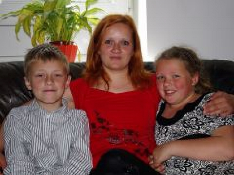 Evijai nepieciešama palīdzība