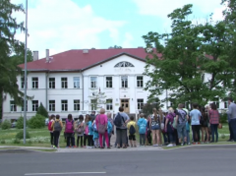 Latgales Reģionālā TV: Nedēļas laikā Balvi pārvērtās par internacionālu pilsētu