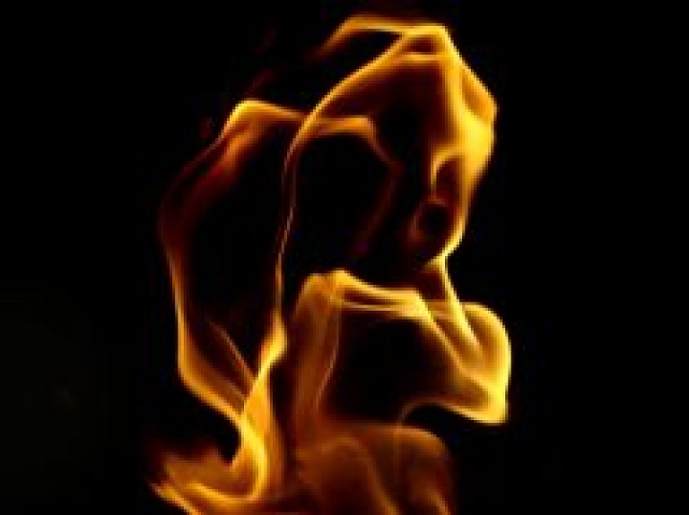 Rīgā aizdegas ēdiens