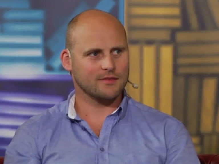 RīgaTV 24: Par Bērziņa novēlējumu Vējonim, jostu savilkšanu un nodokļu sistēmu Latvijā