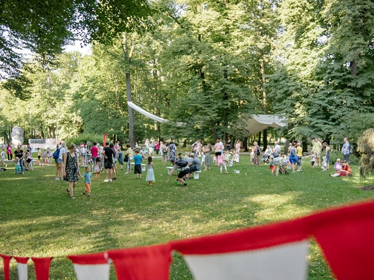 Rīga aicina līksmi un radoši svinēt Labā krasta svētkus Dauderu parkā