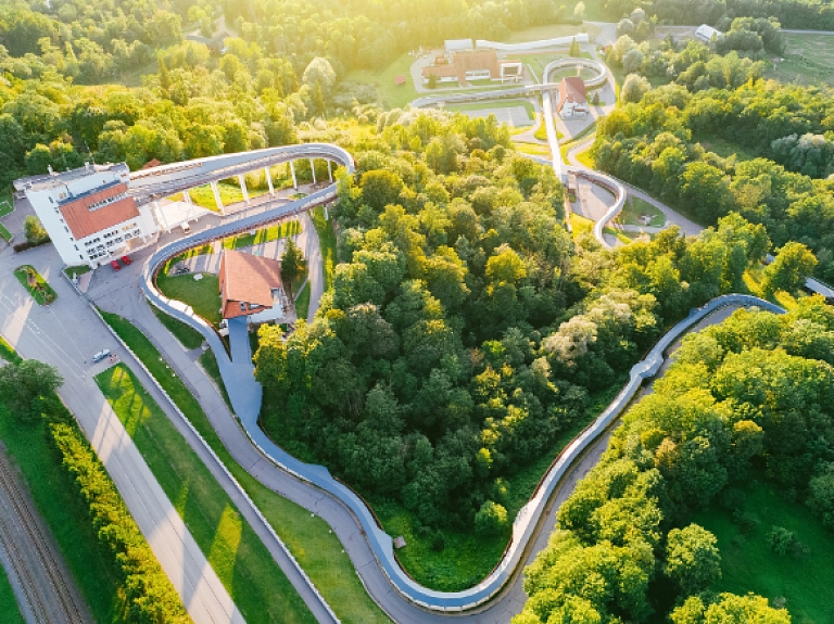 Bobsleja un kamaniņu trase "Sigulda"