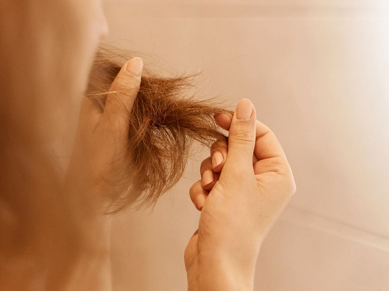 Kā cīnīties ar sašķeltiem matu galiem?