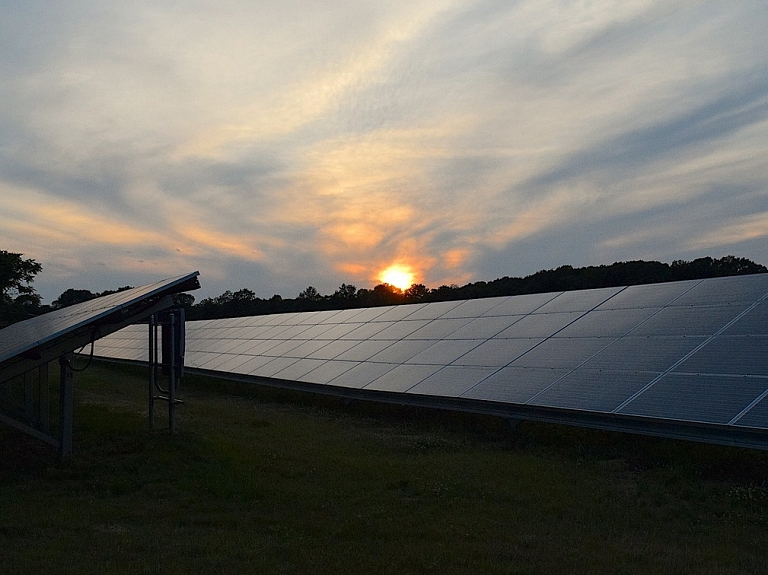 Kāpēc saules paneļi ir lielisks elektroapgādes risinājums?