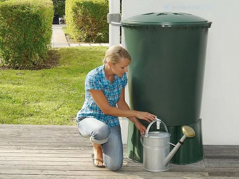 Dekoratīvās ūdens tvertnes – ūdens savākšanai un patīkamai videi