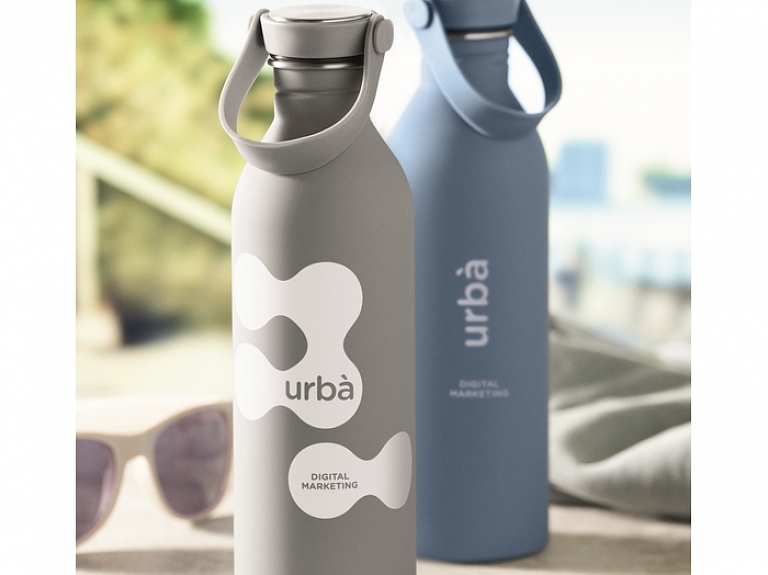 Kā izvēlēties piemērotāko produktu un apdruku – viss, kas jāzina par personalizētām dāvanām un suvenīriem