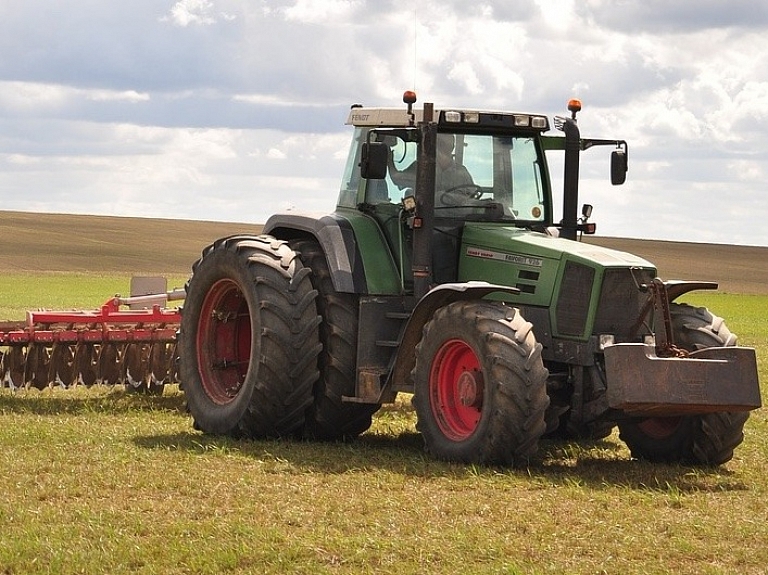 Kāpēc izvēlēties kvalitatīvu lauksaimniecības kardānu – izturība, precizitāte un ilgāks kalpošanas laiks