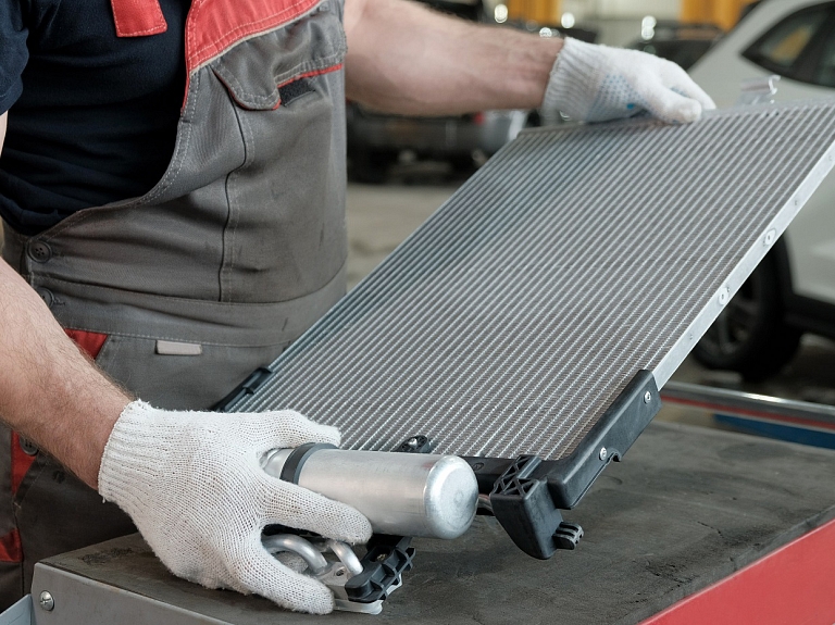 Remonts vai jauns auto radiators – kā izvēlēties? Praktiski padomi autovadītājiem