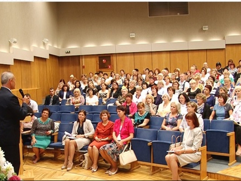 Daugavpilī aizvadīta ikgadējā pedagogu konference