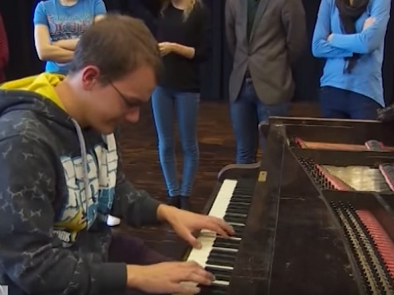 Unikālas āmuriņklavieres Rēzeknes Baroka dienās

