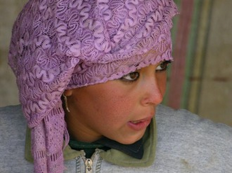 Mucenieku ciema iedzīvotāji satraukti par gaidāmo papildu bēgļu ierašanos

