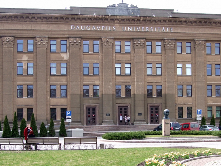 Daugavpils Universitātē darbu atsāks Zinātnes skola

