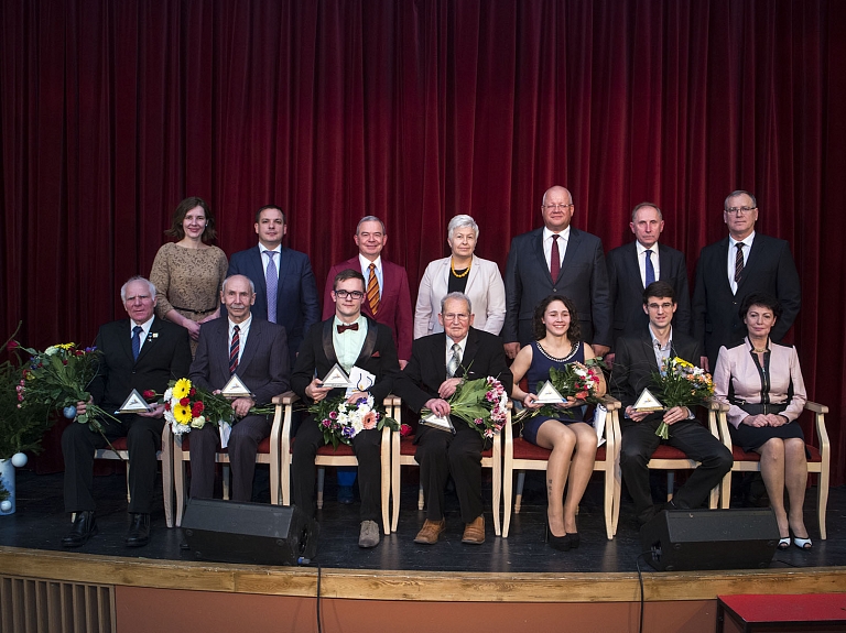 Aicina balsot par Ventspils "Gada atzinību sportā 2015"

