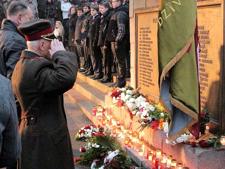 Lāčplēša dienai veltīs piemiņas brīdi Sudrabkalniņā

