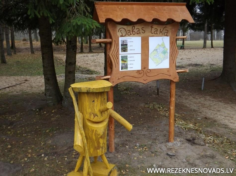 Pie Tiskādu vidusskolas izveidota Dabas izziņas taka

