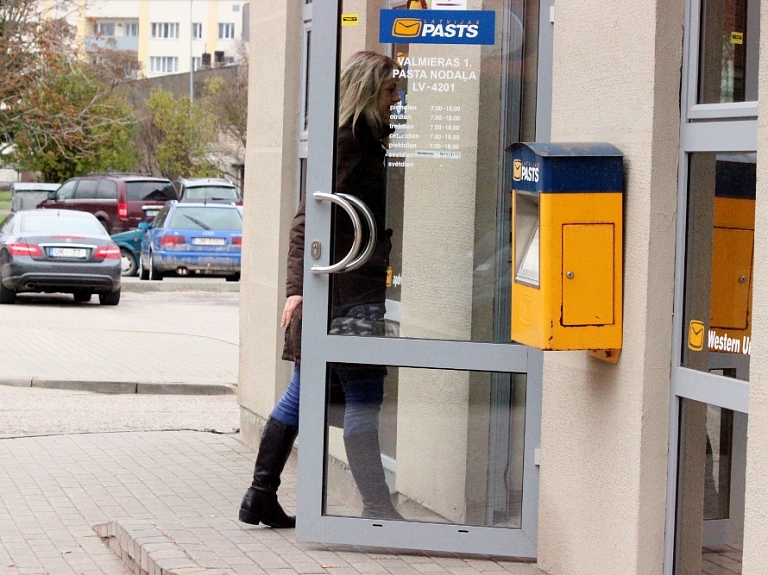 Latvijas Pasts izveido ātrās kases Rīgas nodaļās