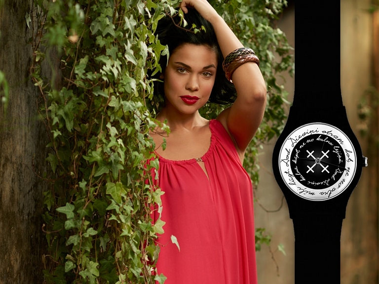 "McDonald’s" kopā ar Samantu Tīnu izveido labdarības pulksteņus