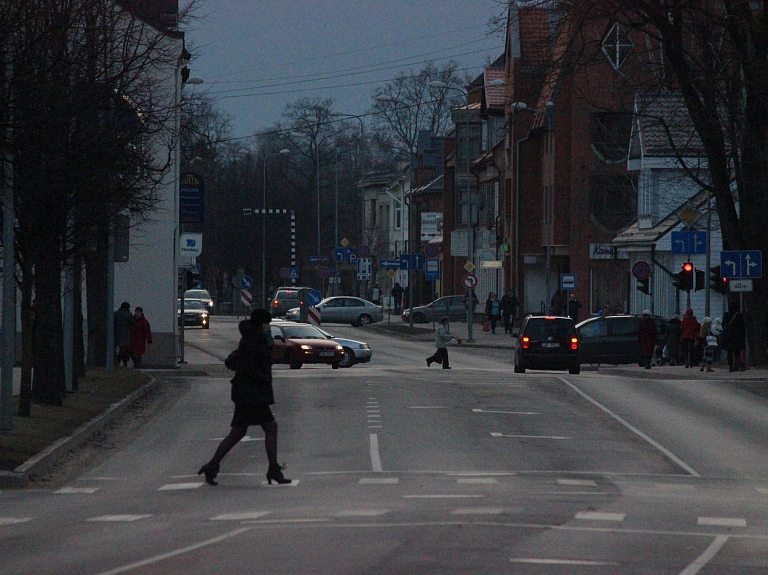 Ierobežos satiksmi Krišjāņa Barona ielas krustojumos

