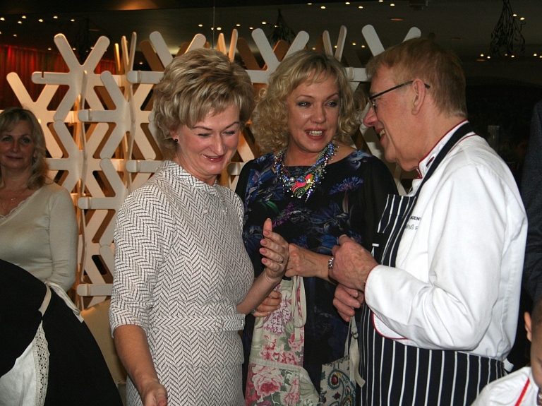 "Mārtiņa Fonds", Iveta Vējone un Mārtiņš Rītiņš ieskandina Ziemassvētkus