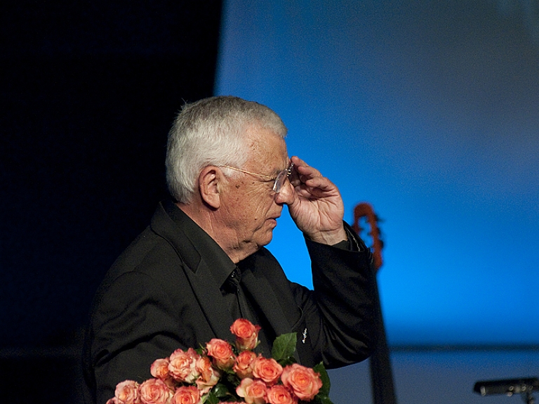 Rātsnama zvani atskaņos Raimonda Paula dziesmu melodijas

