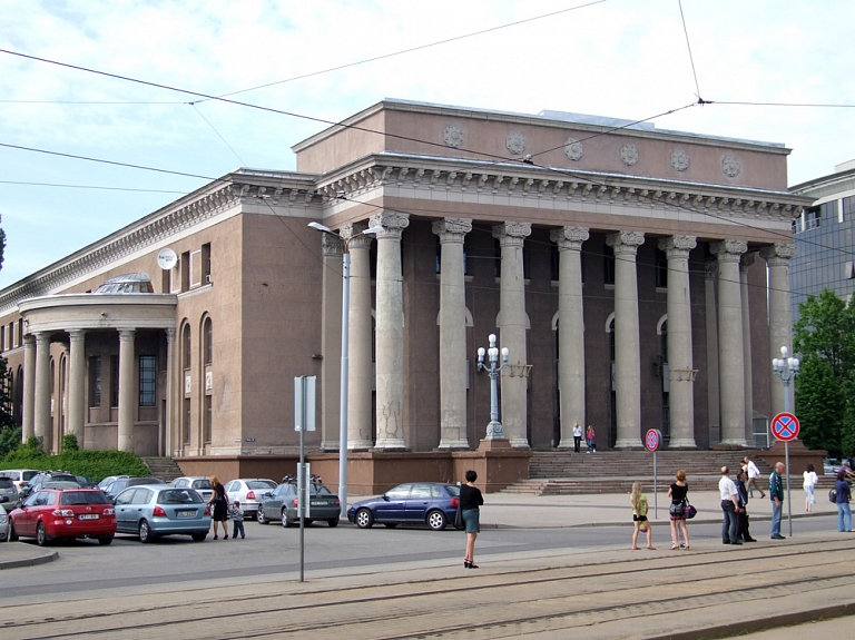 Pērn informācijas centrā apkalpoti arvien vairāk tūristu no Rietumeiropas

