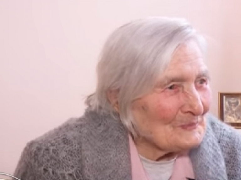 Līvānu novada iedzīvotāja svin 103 jubileju


